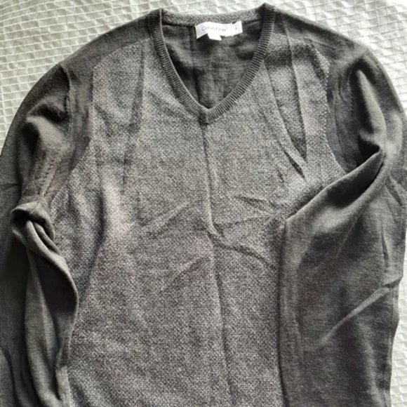 Calvin Klein sweater size M - Picture 1 of 6